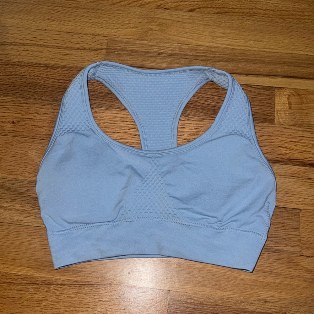 Alphalete Women’s Sports Bra